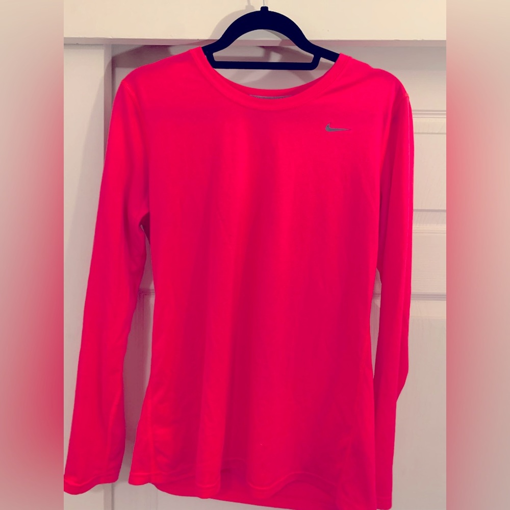 Nike Dry-Fit womens regular fit long sleeve Size L